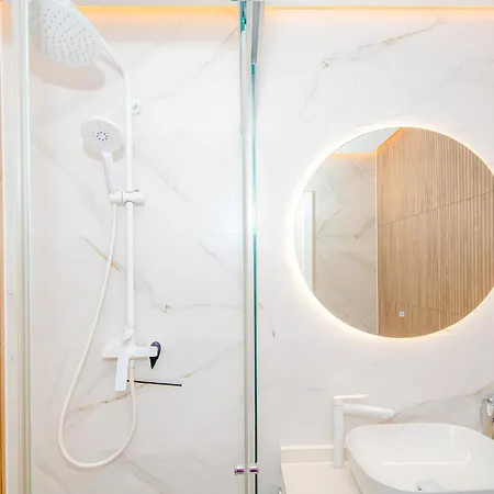 Appartamento Luxury 3bd With Premium Amenities, Jacuzzi, Private Parking